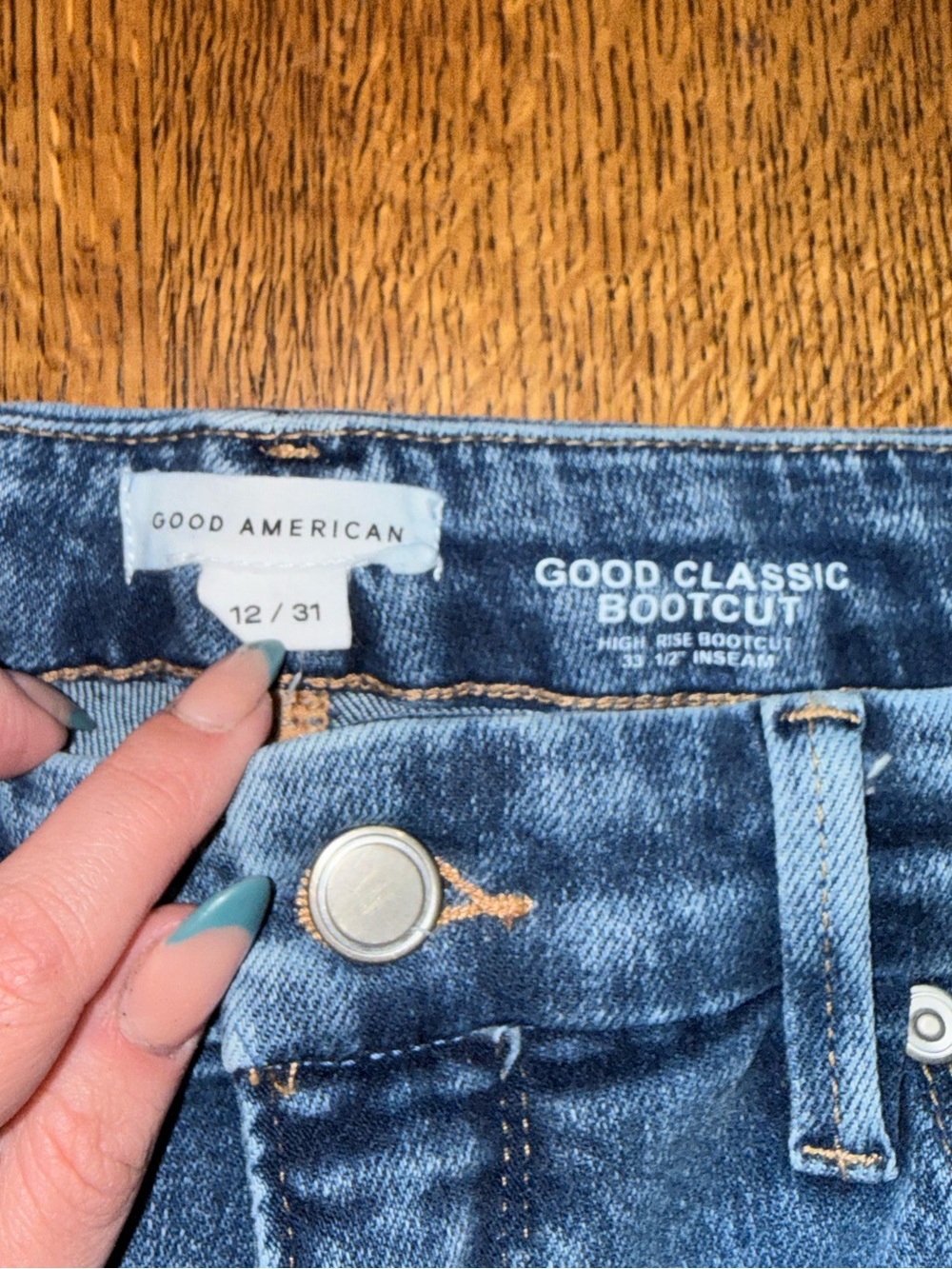 Good American Bootcut Jeans - Picture 3 of 4